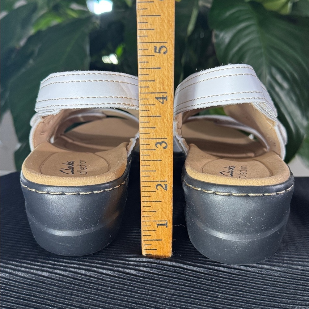 Clarks Collection Merliah 2 Bali White Faux Leather Sandal - Women's 8M / EU 39 - Picture 6 of 12